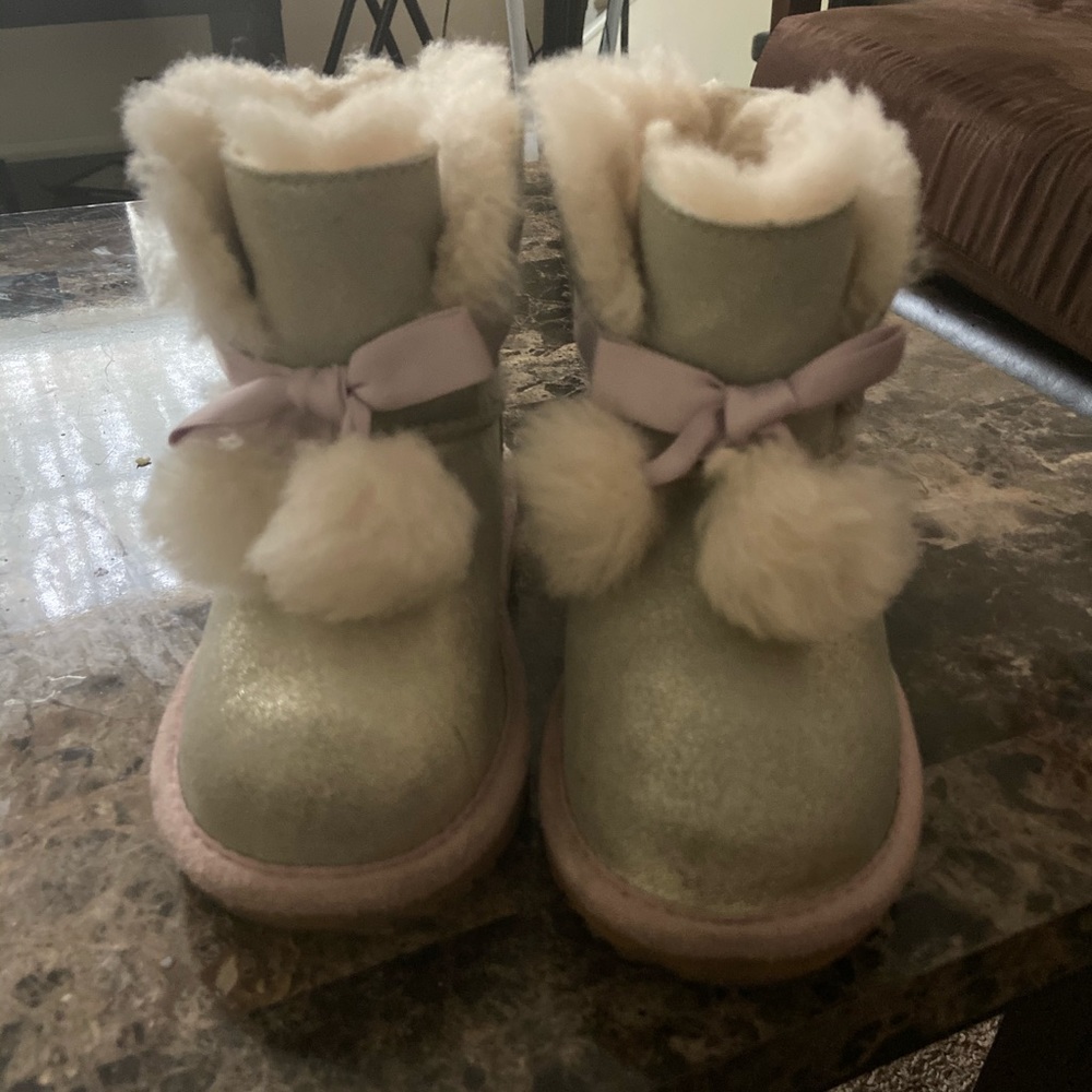 Toddler girl uggs